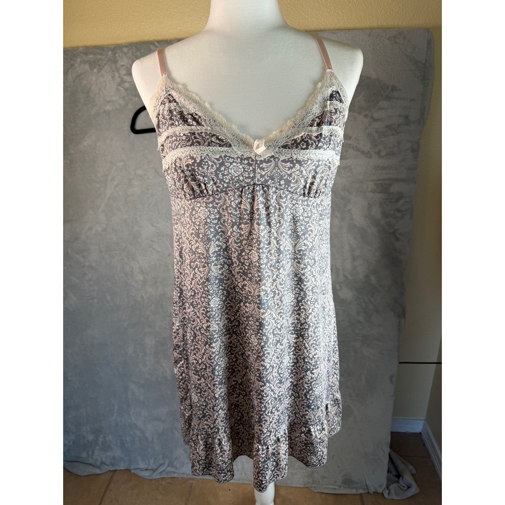 MARILYN MONROE Chemise Womens XL Pink Damask Lace Trim Stretch Nightgown Slip on